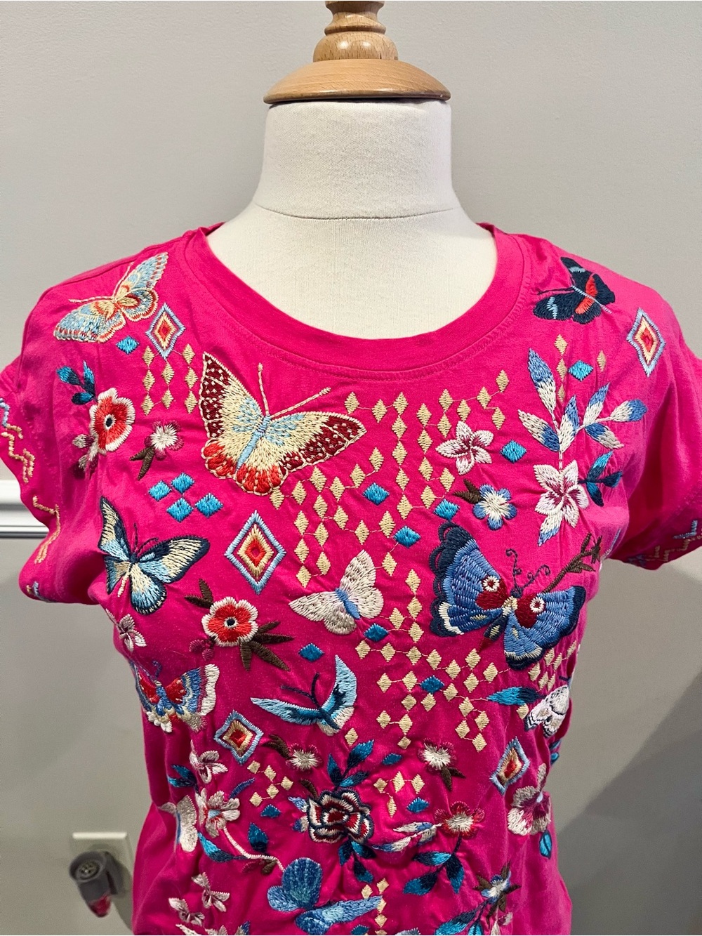 JOHNNY WAS MARIPOSA RELAXED TEE - Picture 3 of 7